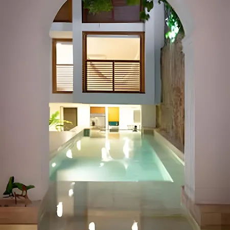 Old City | Stylish 5br House W/ Pool & Rooftop Cartagena
