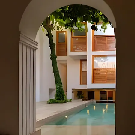 Old City | Stylish 5br House W/ Pool & Rooftop Сasa de vacaciones Cartagena