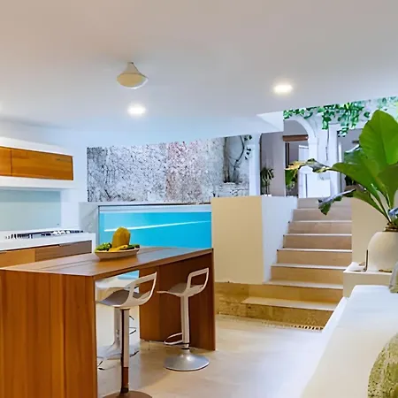 Old City | Stylish 5br House W/ Pool & Rooftop Сasa de vacaciones *